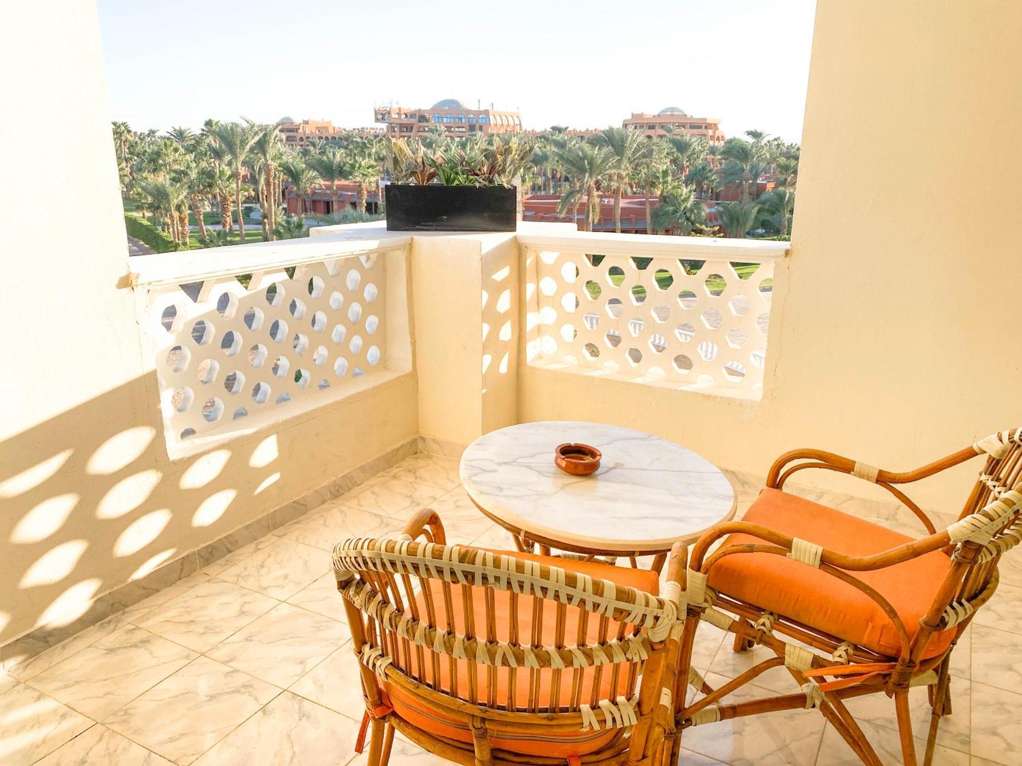 The Palace Beach Hotel Хургада Екстериор снимка