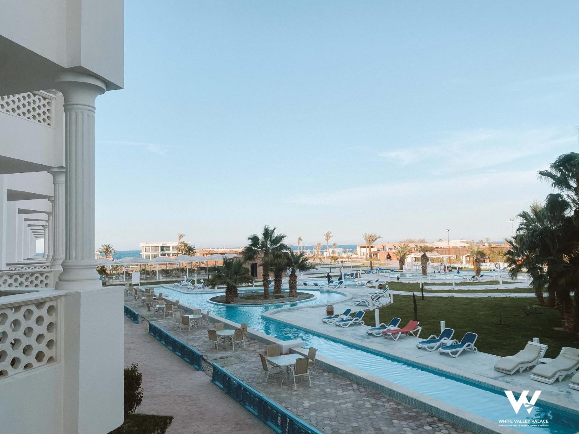 The Palace Beach Hotel Хургада Екстериор снимка